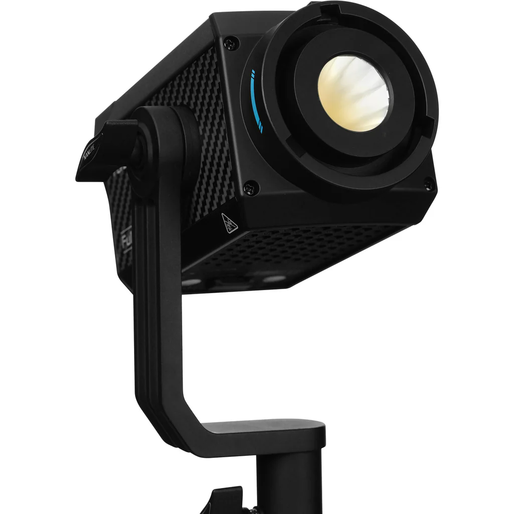 Read more about the article Nanlite Forza 60C RGB LED Monolight